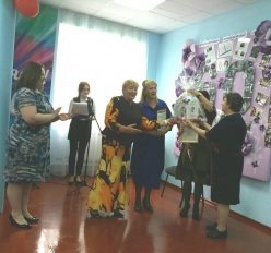 30 апреля свой 60-летний юбилей отпраздновала библиотека поселка Дорожный